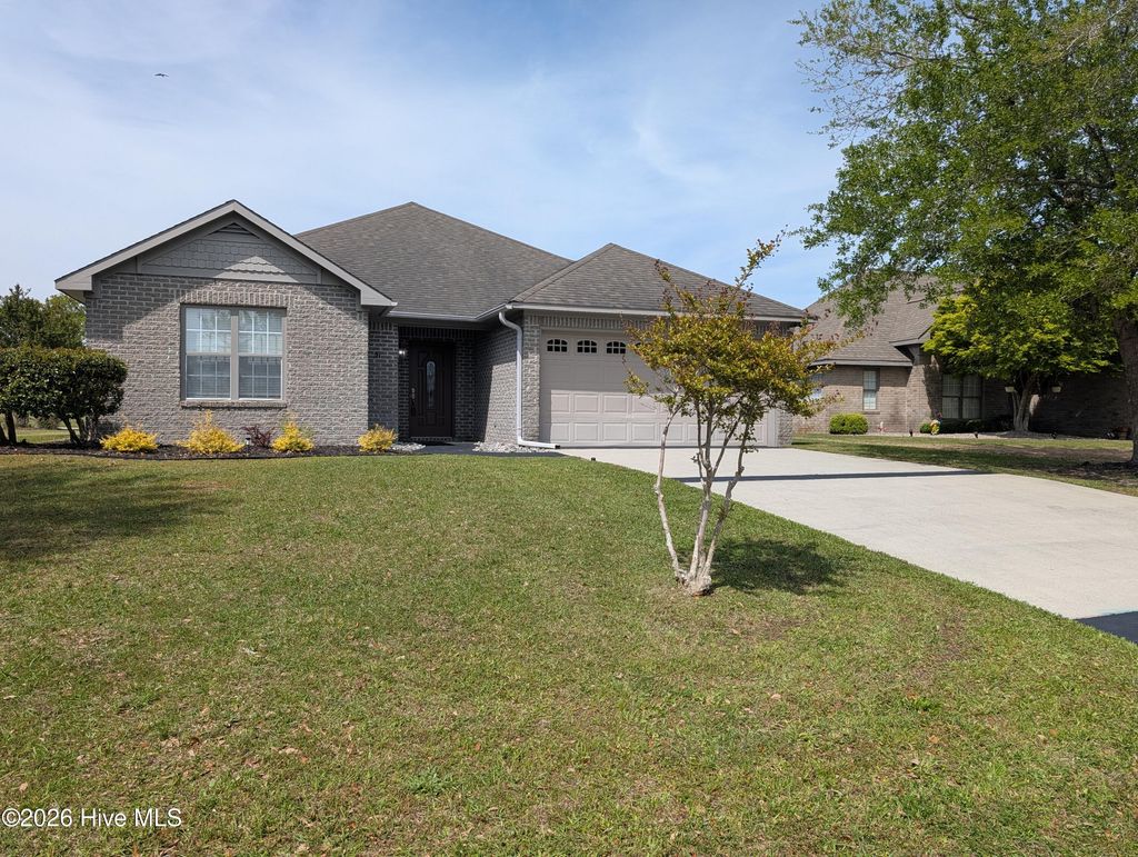 Photo of 51 Castle Bay Drive, Hampstead, NC 28443 (MLS # 100565502)