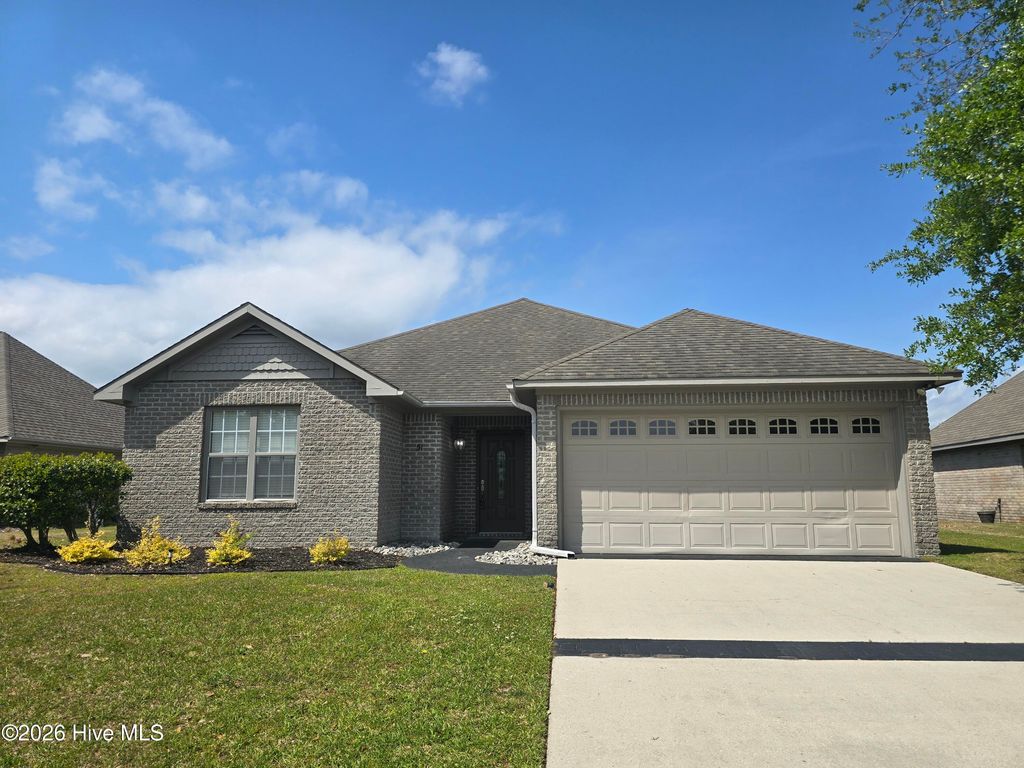 Photo of 51 Castle Bay Drive, Hampstead, NC 28443 (MLS # 100565502)