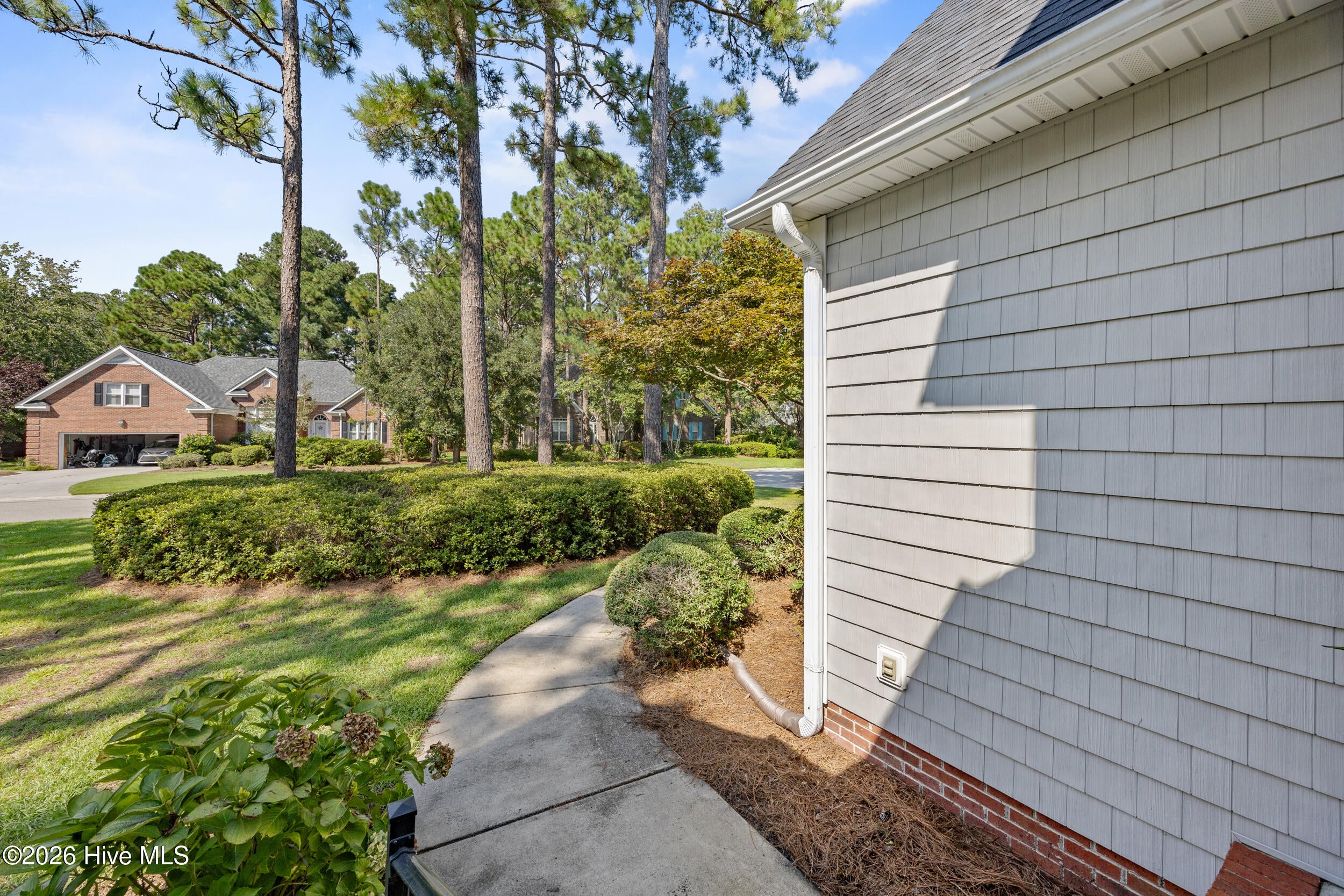 4728 Wedgefield Drive