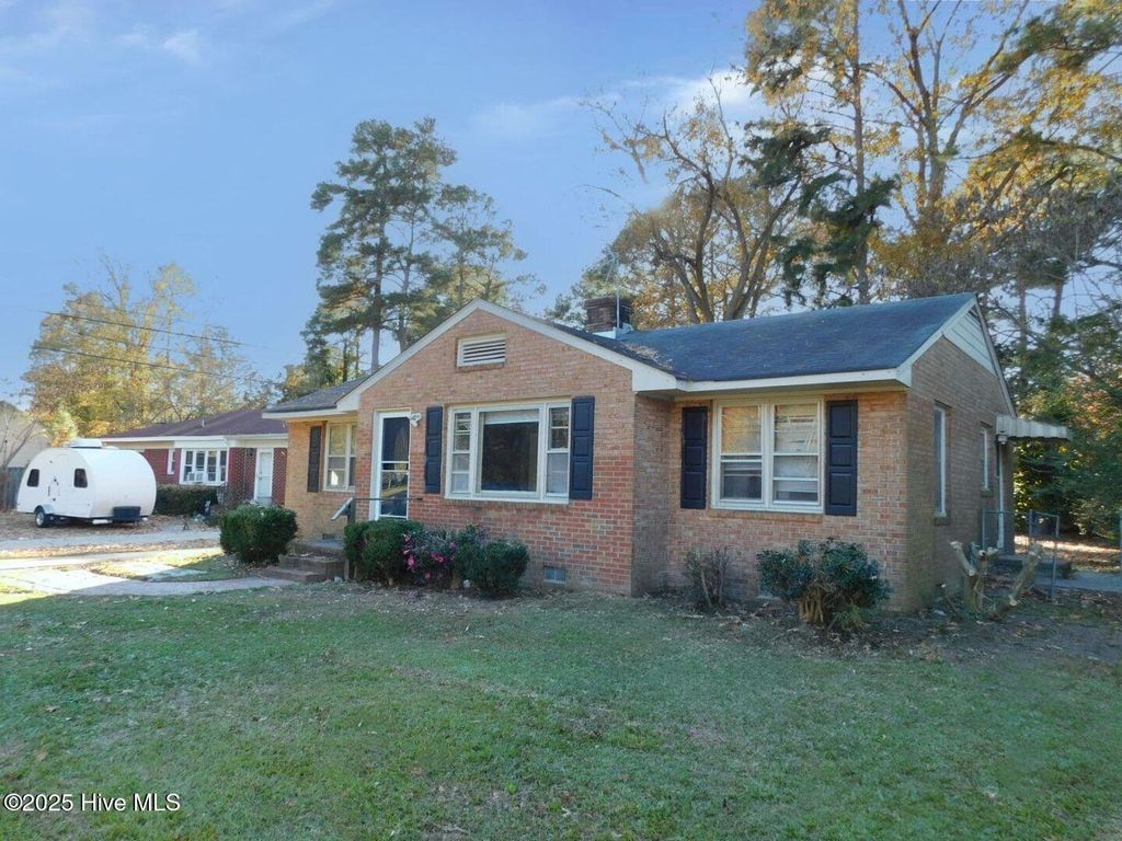 Photo of 2604 Jackson Drive, Greenville, NC 27858 (MLS # 100543898)