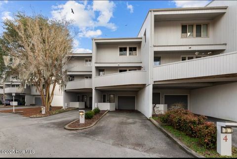 Townhouse For Sale - 5 Batts Hill Road #5<br/> New Bern, NC 28562