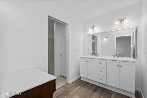 Tiny photo for 136 Kemberly Court, Jacksonville, NC 28540 (MLS # 100545145)