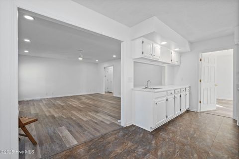 Tiny photo for 136 Kemberly Court, Jacksonville, NC 28540 (MLS # 100545145)