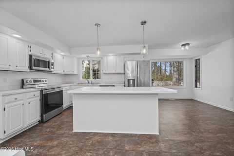 Tiny photo for 136 Kemberly Court, Jacksonville, NC 28540 (MLS # 100545145)