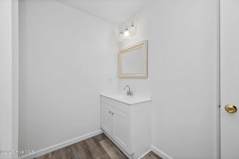 Tiny photo for 136 Kemberly Court, Jacksonville, NC 28540 (MLS # 100545145)