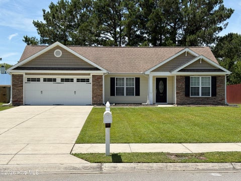 Homes For Sale - 210 Jasmine Lane<br/> Onslow County, Jacksonville, NC 28546