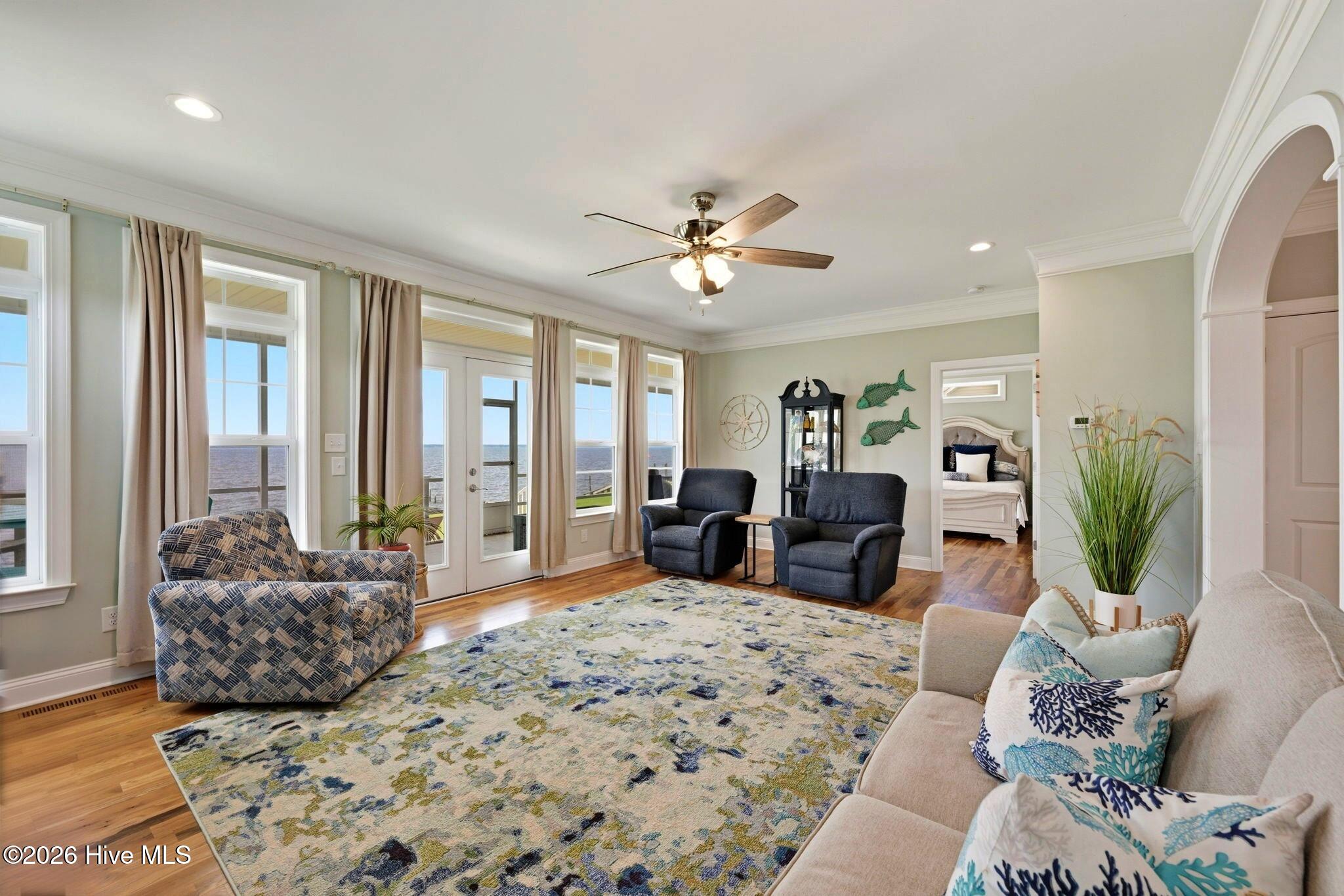 Picture for the property 100581934, 3 beds, 3 baths