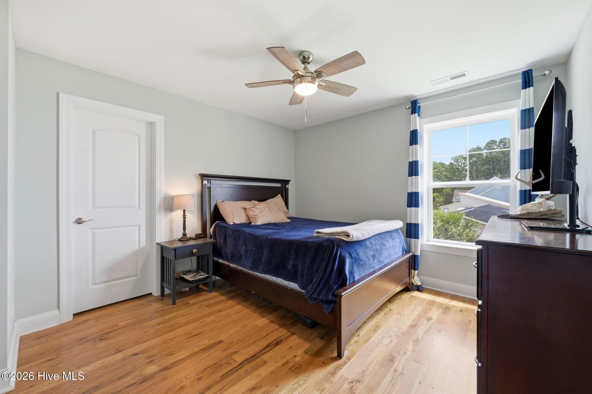 Picture for the property 100581934, 3 beds, 3 baths