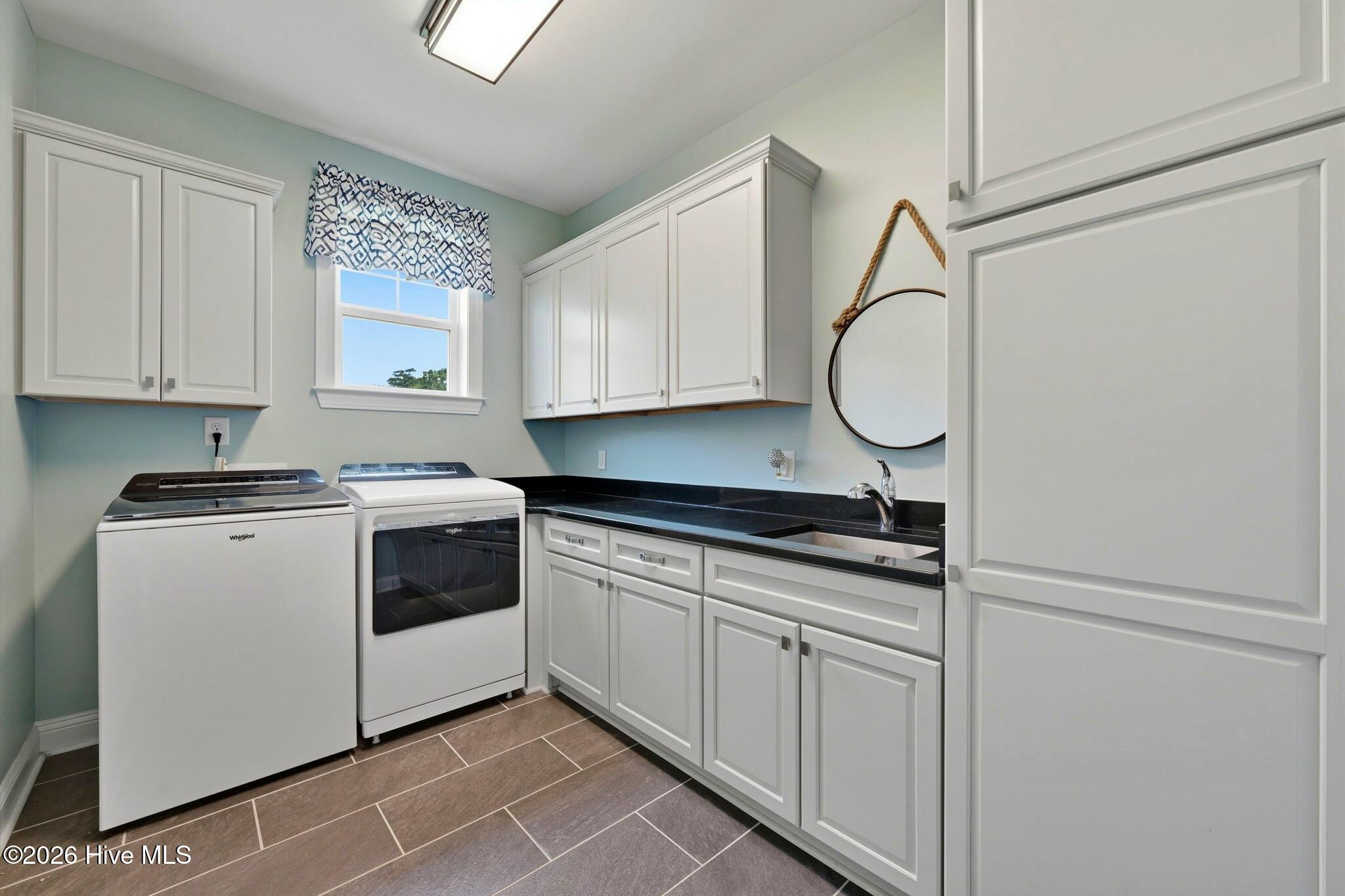 Picture for the property 100581934, 3 beds, 3 baths