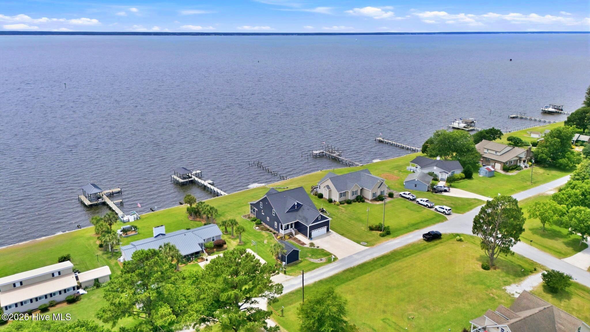 Picture for the property 100581934, 3 beds, 3 baths