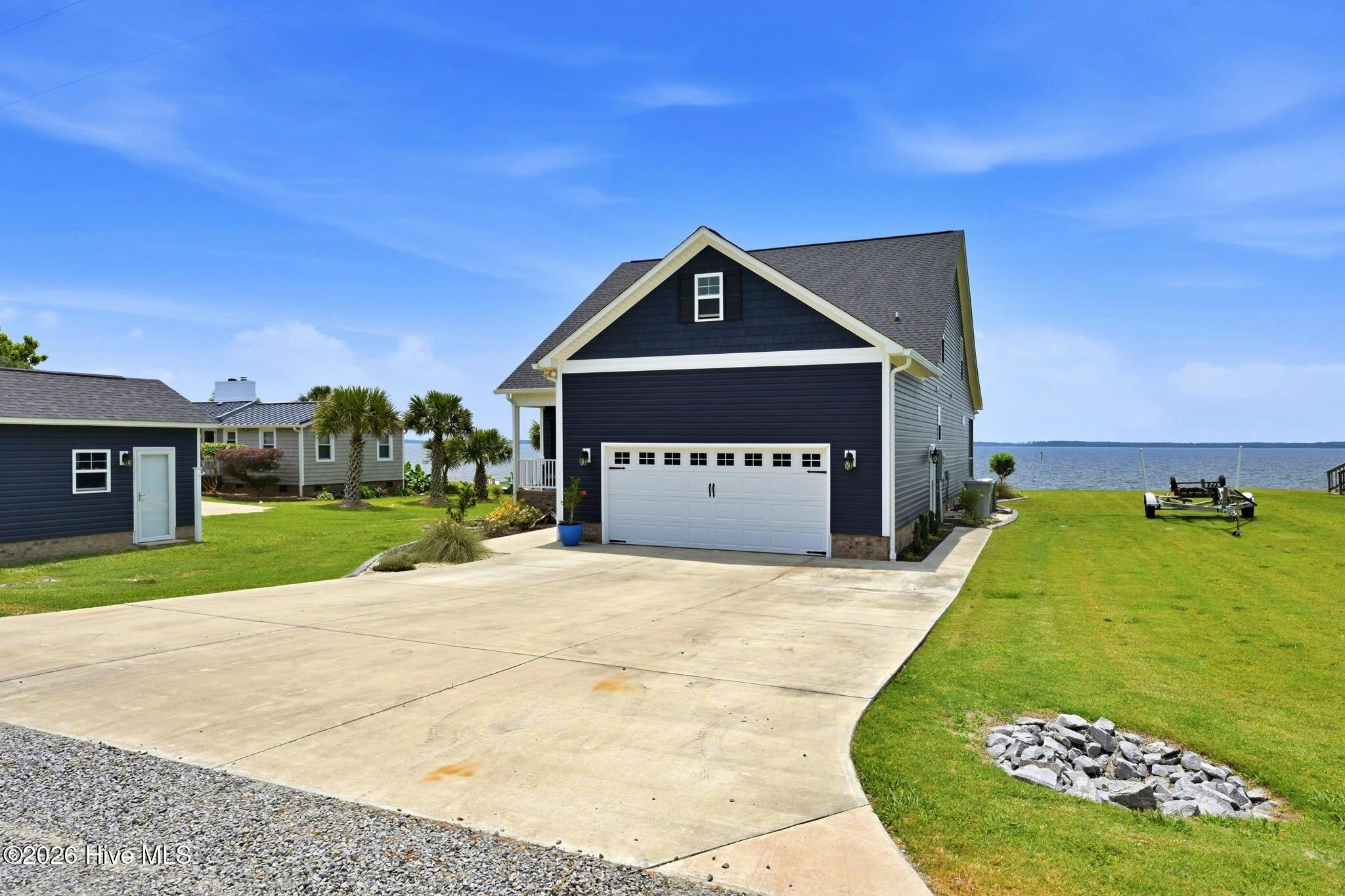 Picture for the property 100581934, 3 beds, 3 baths