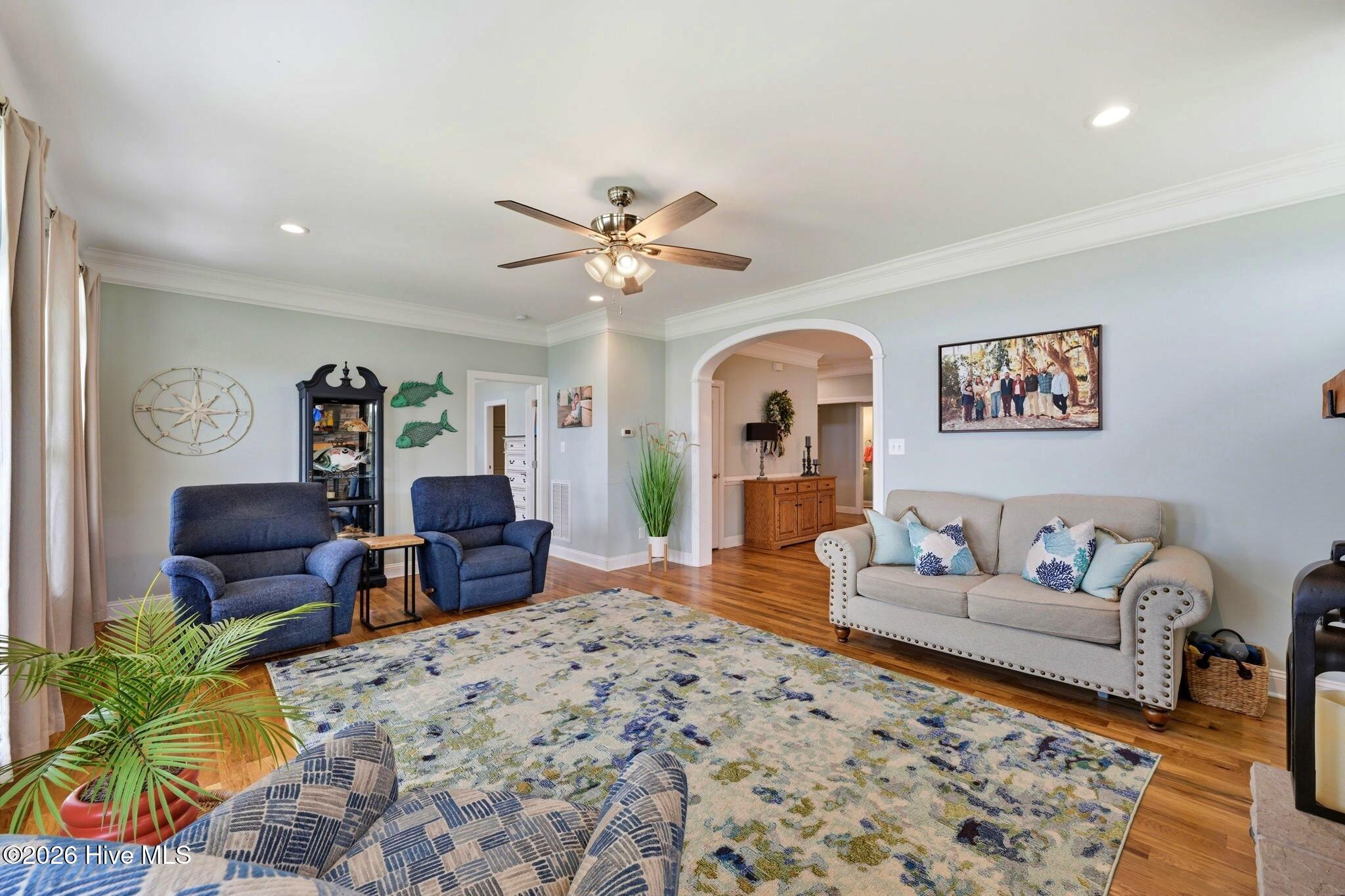 Picture for the property 100581934, 3 beds, 3 baths