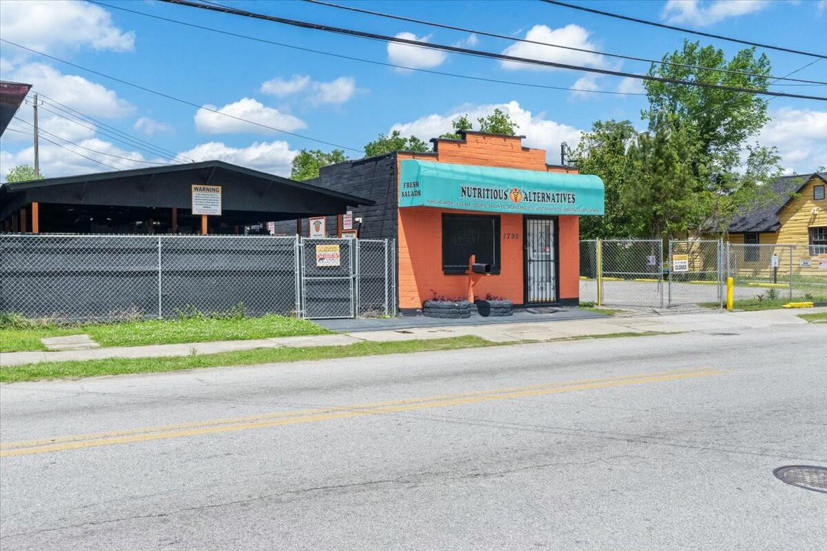 1795 MARTIN LUTHER KING JR Boulevard