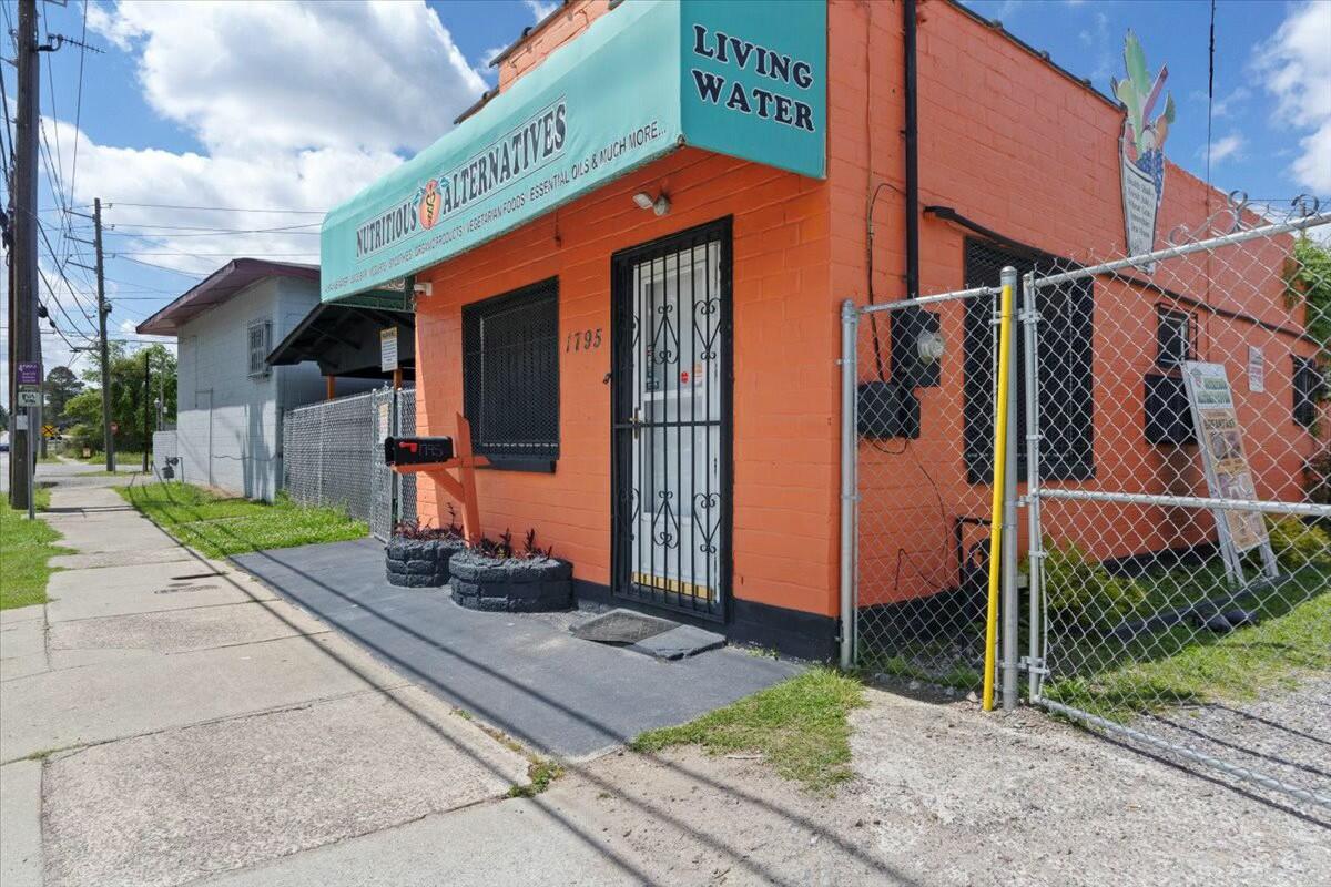 1795 MARTIN LUTHER KING JR Boulevard