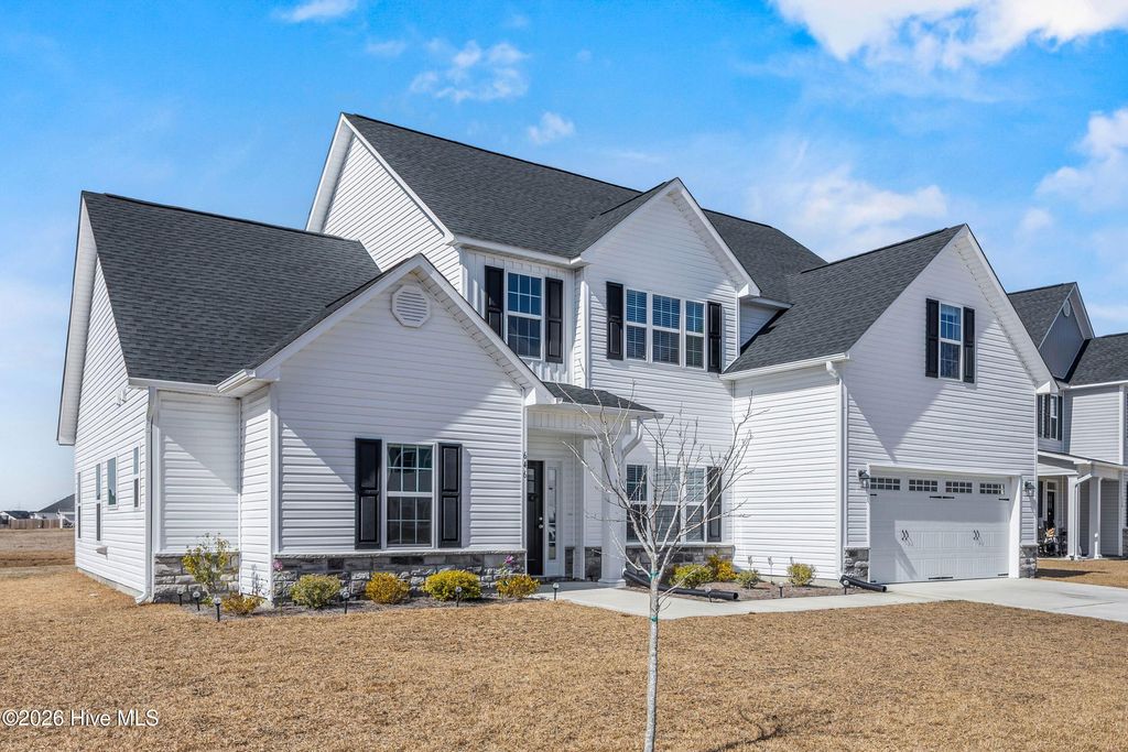 Photo of 646 Indigo Johnston Drive, Jacksonville, NC 28546 (MLS # 100555729)