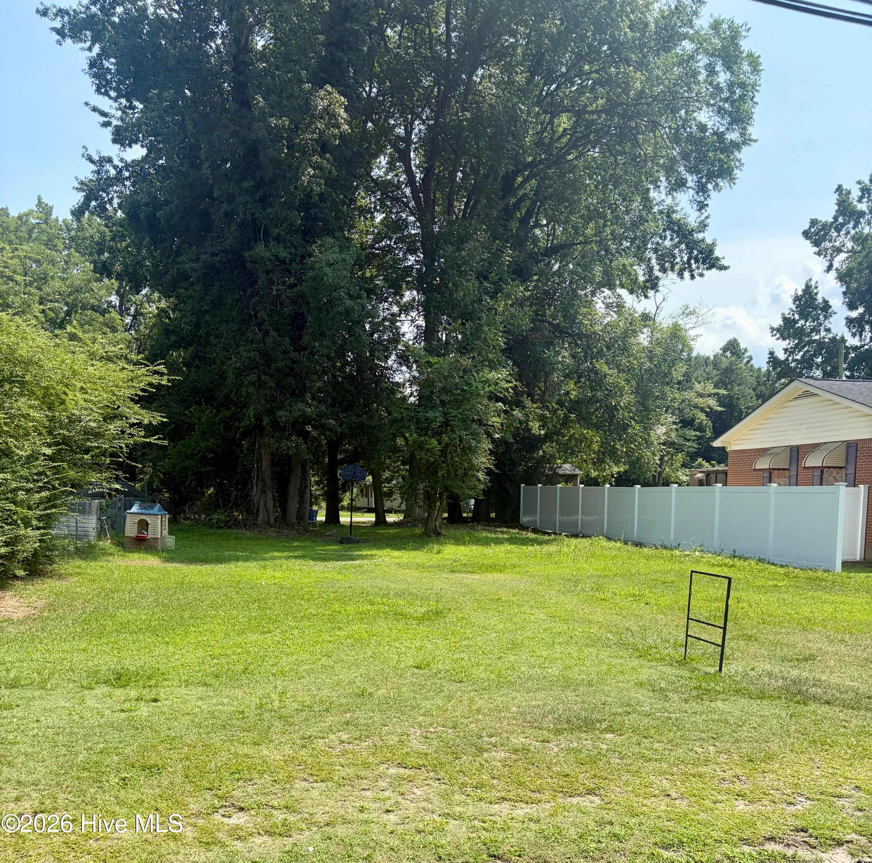 1427 Lincoln Street