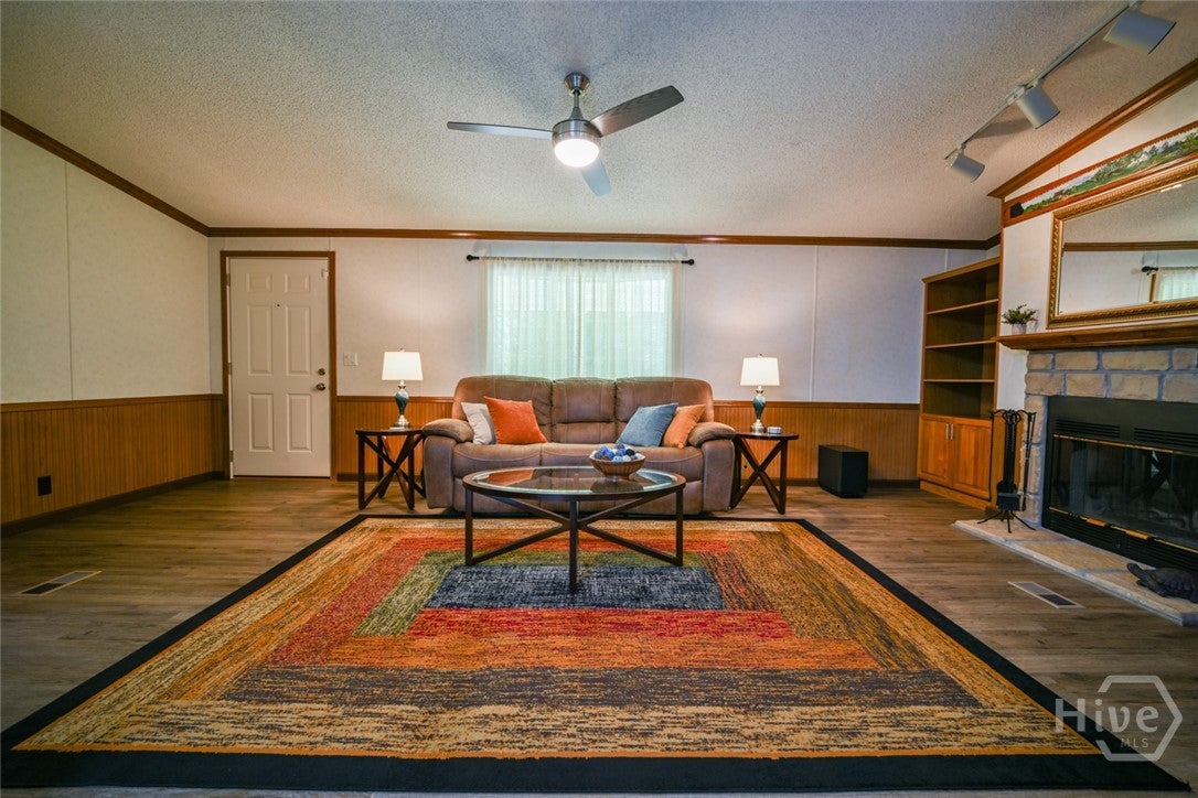 1425 Shiloh Fort Lamar Road