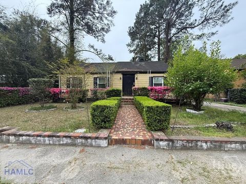 Homes For Sale - 1821 Holly Avenue<br/> Chatham County, Savannah, GA 31404