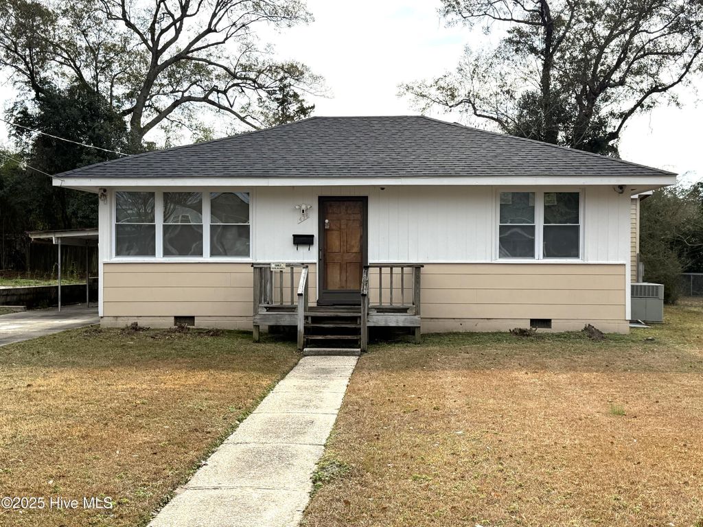 Photo of 436 Nelson Drive, Jacksonville, NC 28540 (MLS # 100544045)