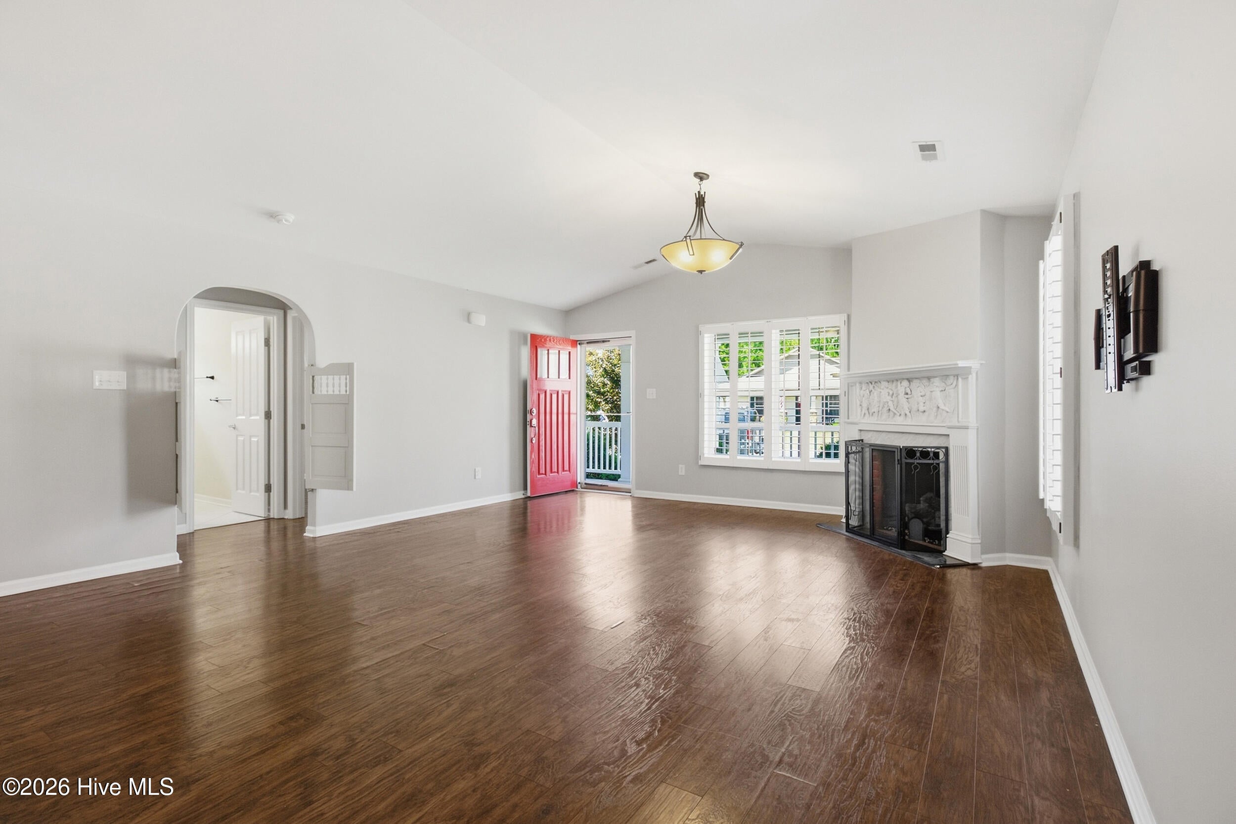 216 Bungalow Drive