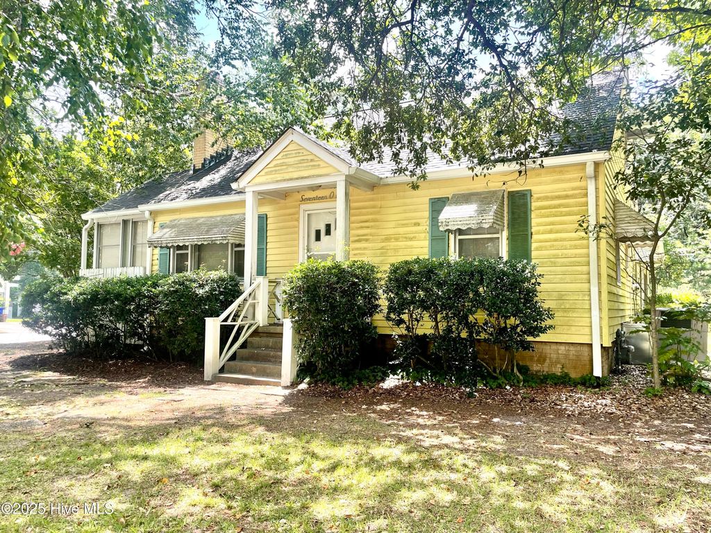 Photo of 1709 Treemont Drive, Greenville, NC 27858 (MLS # 100521313)