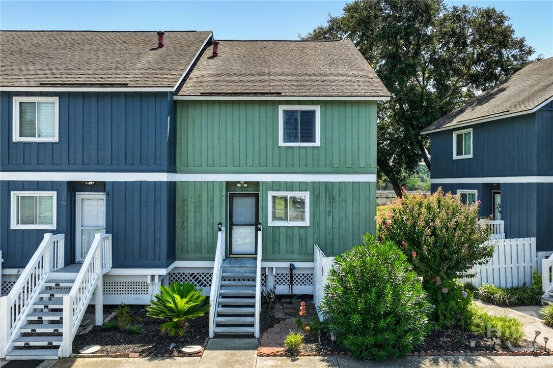 12502 Apache Avenue 27