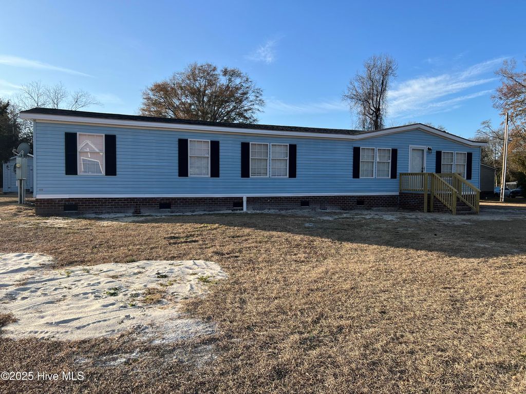 Photo of 1906 Emerson Street, New Bern, NC 28562 (MLS # 100546546)