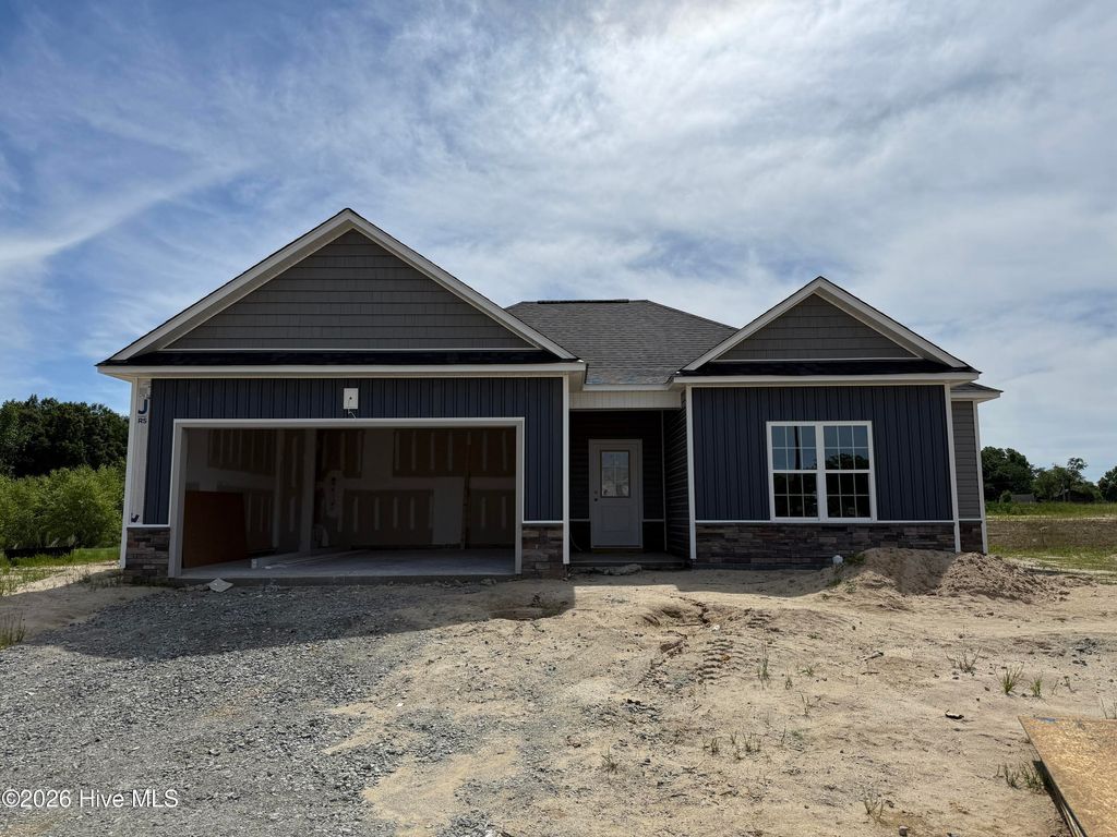 Photo of 46 Fiddleneck Court, Selma, NC 27576 (MLS # 100575115)