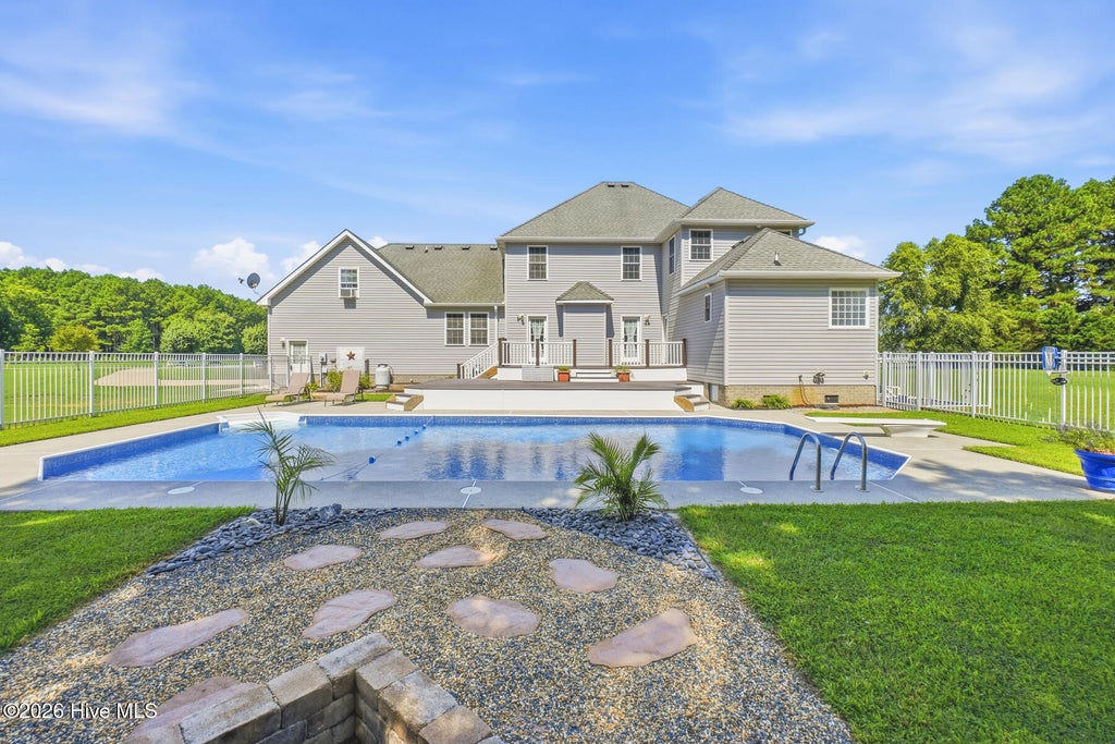 Photo of 173 Providence Drive, Moyock, NC 27958 (MLS # 100596438)