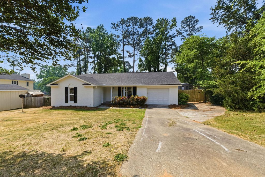 Photo of 312 Candlewood Drive, Martinez, GA 30907 (MLS # 555045)