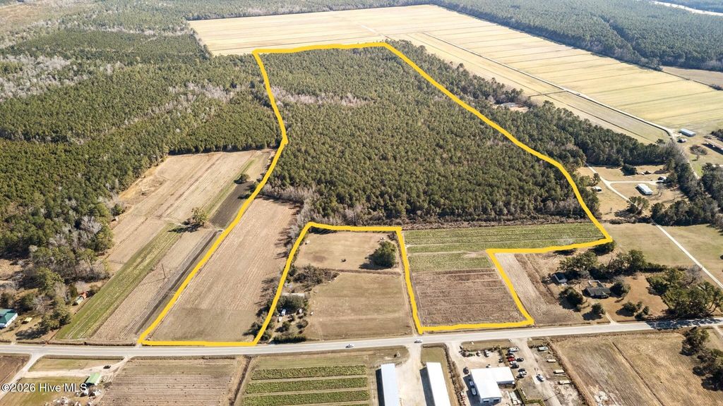 Photo of 1674 Hwy 101, Beaufort, NC 28516 (MLS # 100563933)