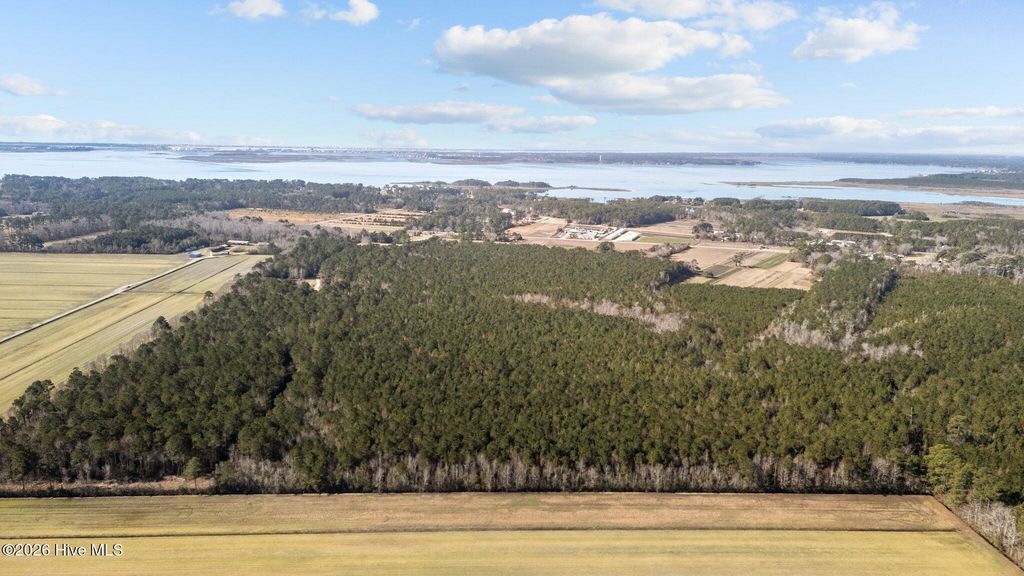 Photo of 1674 Hwy 101, Beaufort, NC 28516 (MLS # 100563933)