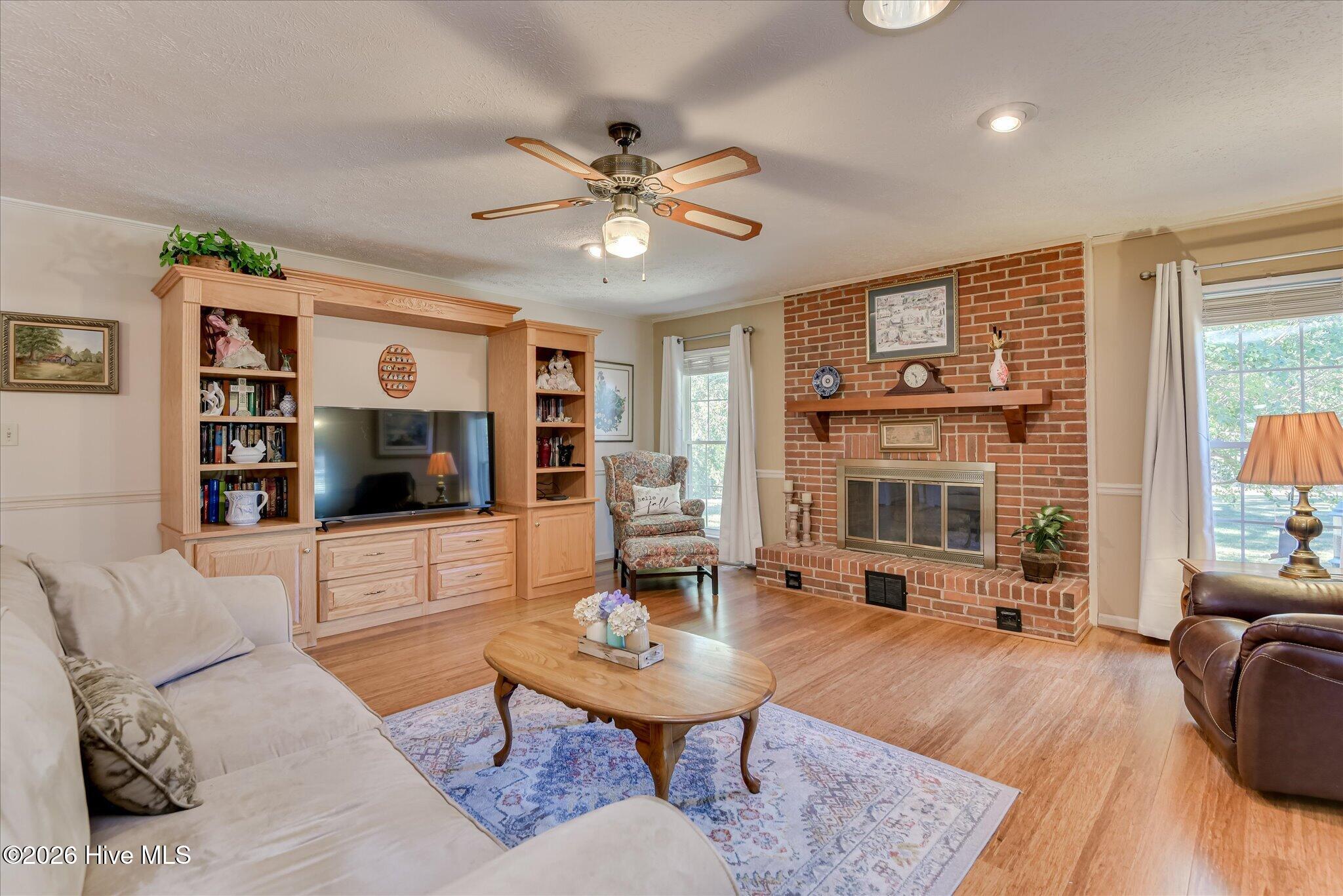 104 Foxhunt Drive
