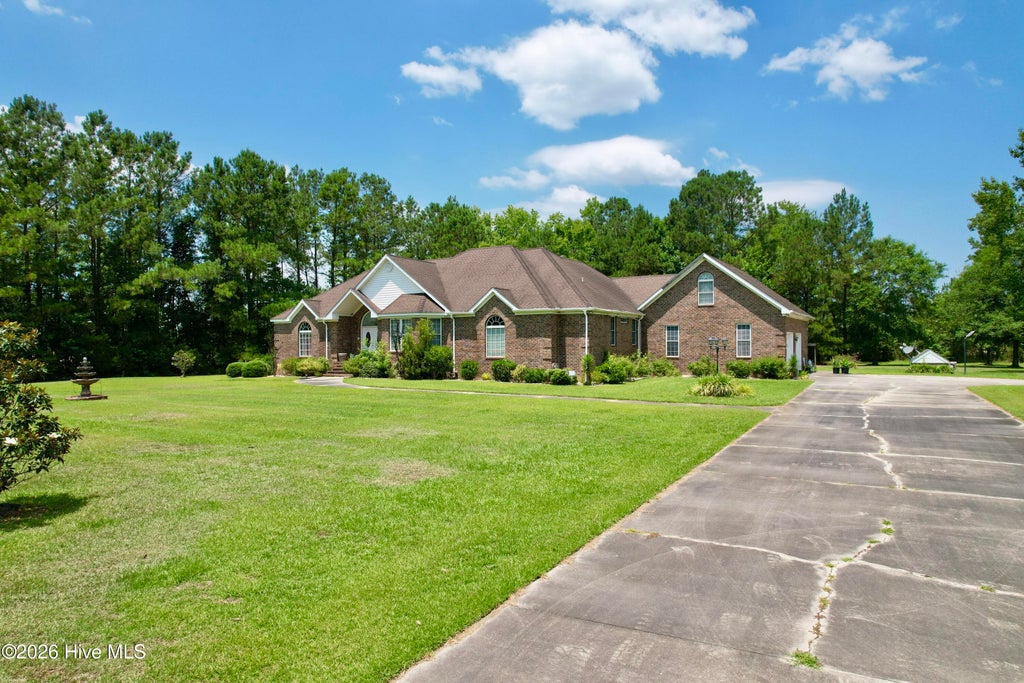 Photo of 20470 Seven Creeks Highway, Tabor City, NC 28463 (MLS # 100586662)
