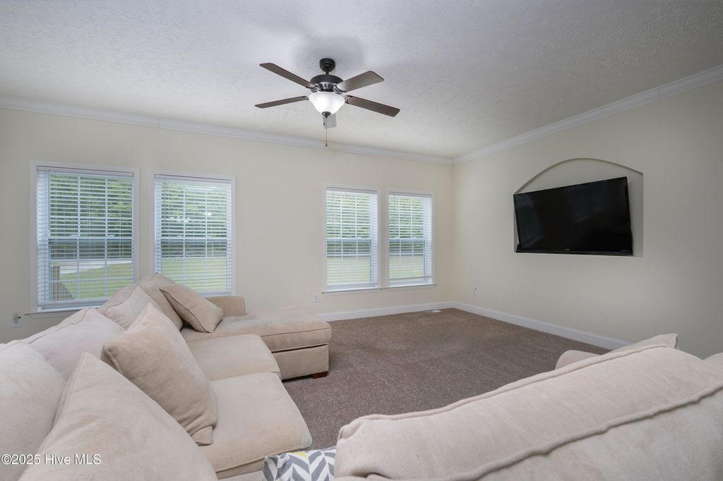 Photo of 279 Skippers Lane Lane, New Bern, NC 28562 (MLS # 100496600)