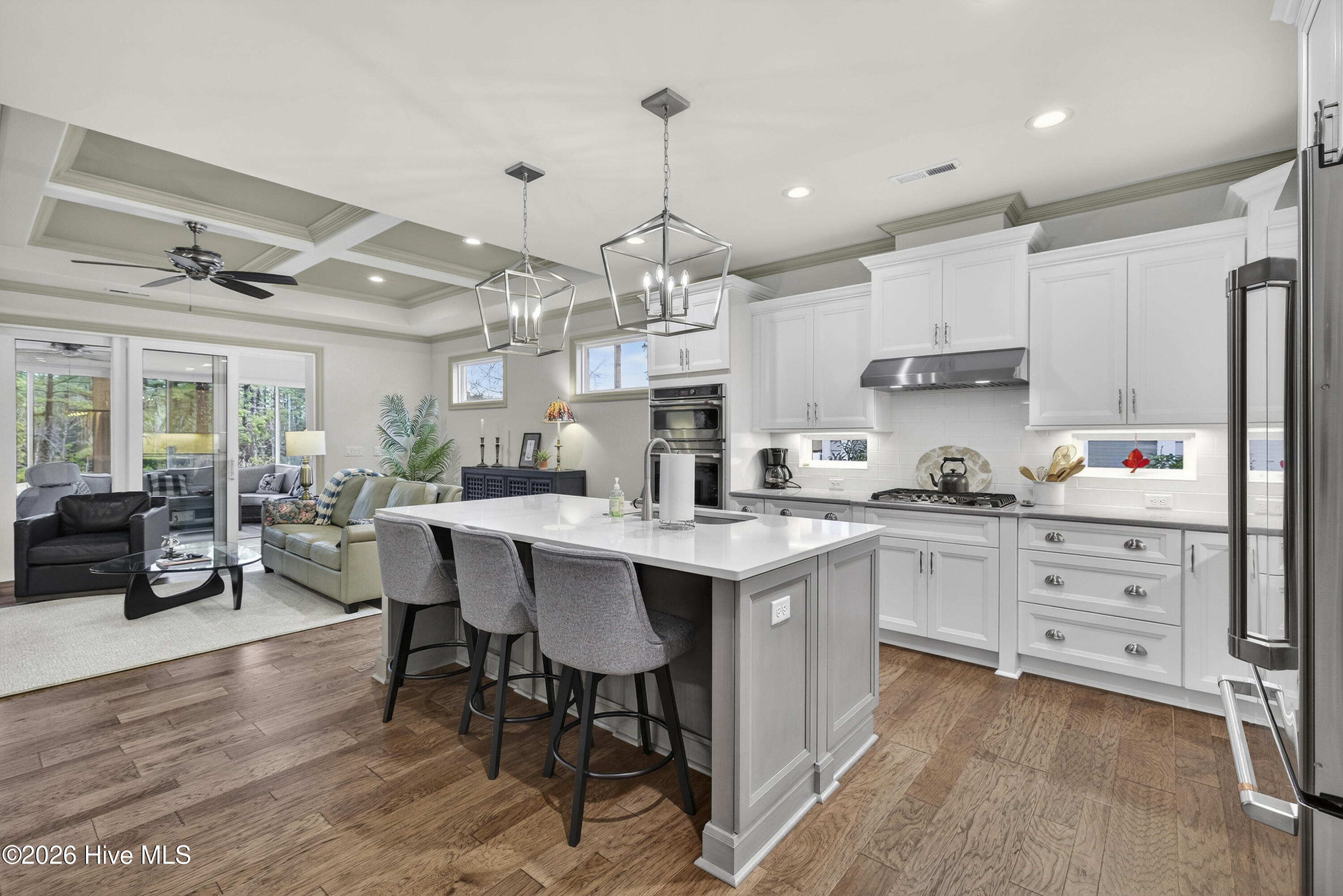 8313 Oak Abbey Trail NE