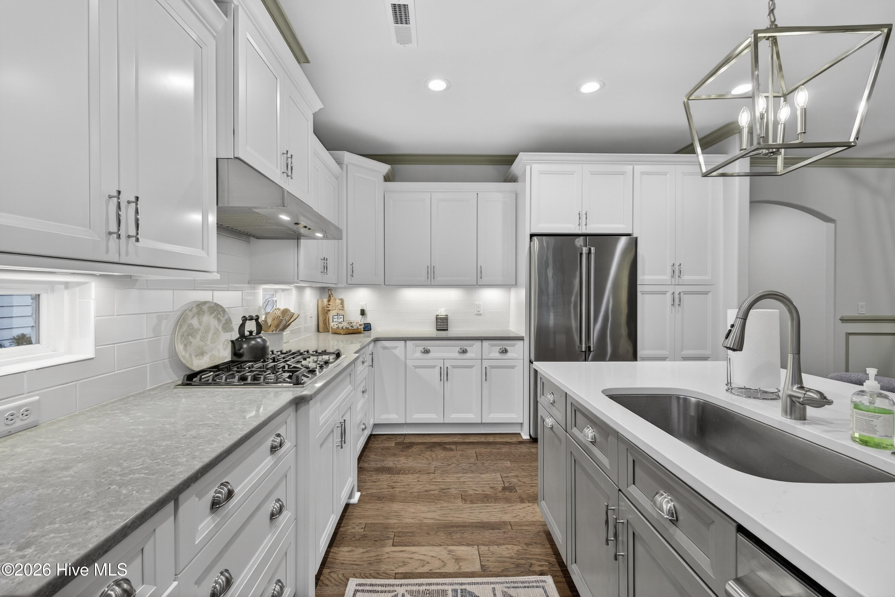 8313 Oak Abbey Trail NE