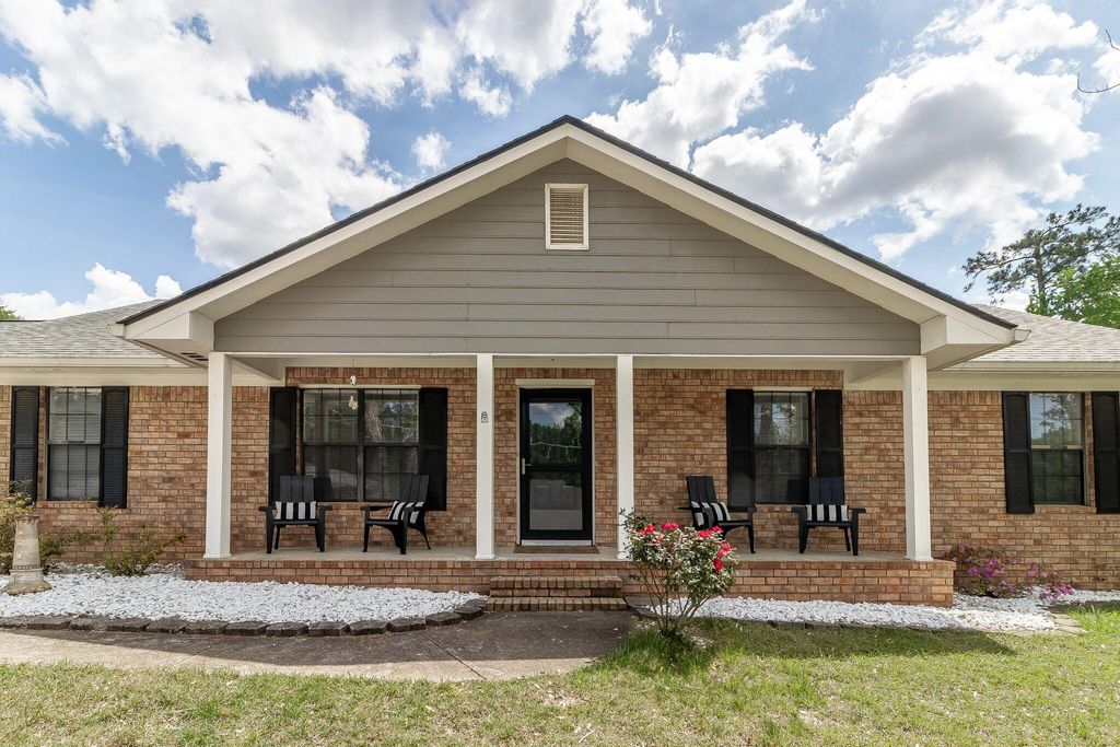 Photo of 4344 Creekview Drive, Hephzibah, GA 30815 (MLS # 554069)