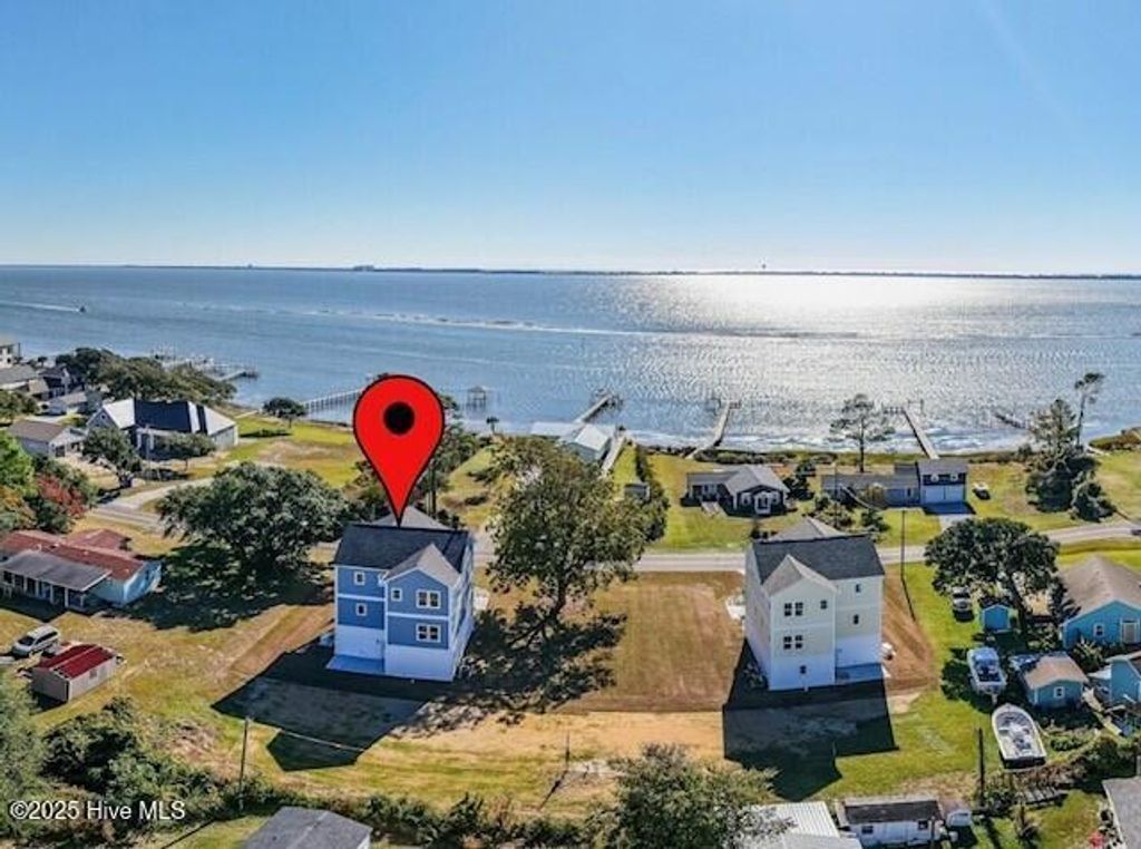 Photo of 444 Pearson Circle, Newport, NC 28570 (MLS # 100534754)