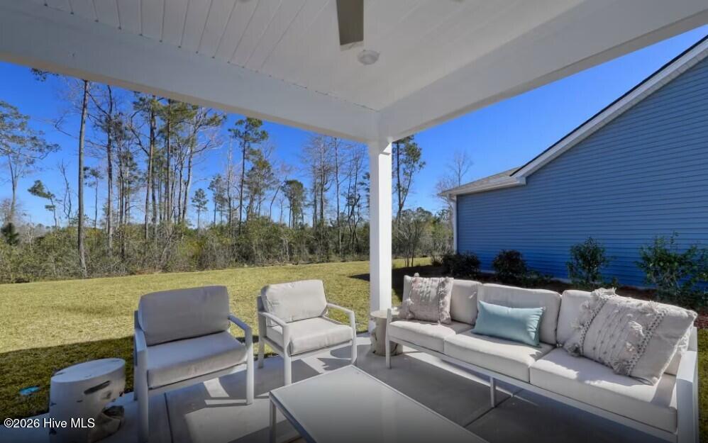 530 Glitter Bay Loop