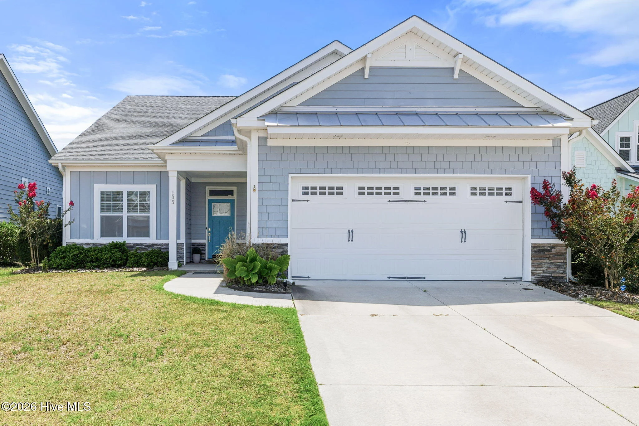 105 N Lamplighters Walk