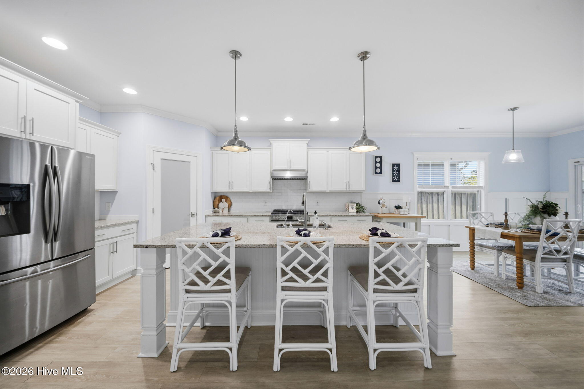 105 N Lamplighters Walk