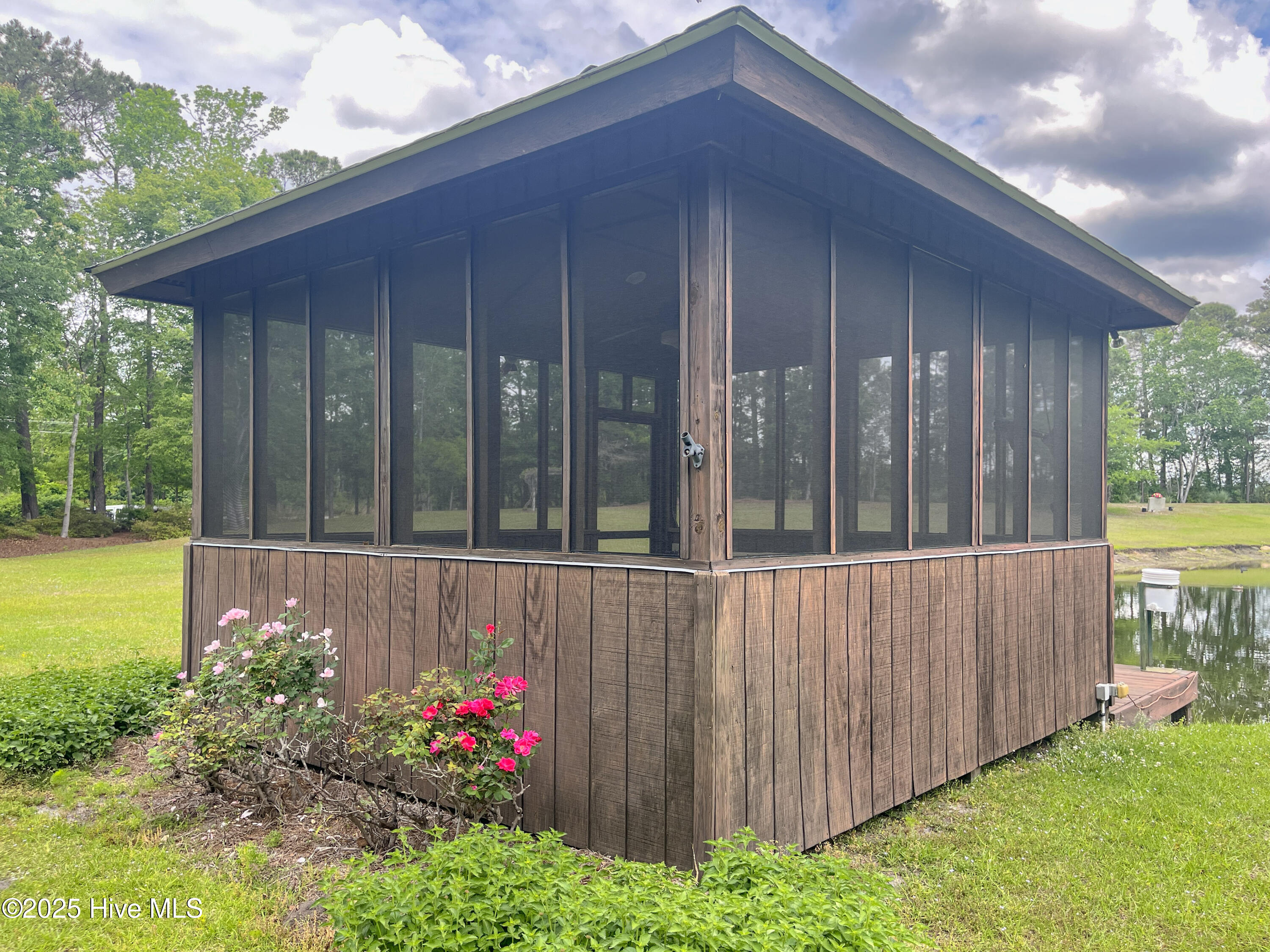 Rocky Point, North Carolina 28457, United States, 2 Bedrooms Bedrooms, ,1 BathroomBathrooms,Residential,Pending,255668