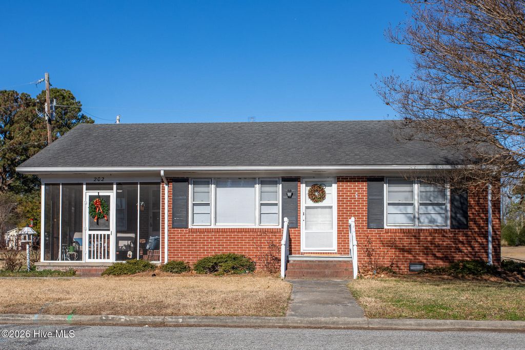 Photo of 202 Phillips Street, Hertford, NC 27944 (MLS # 100550175)