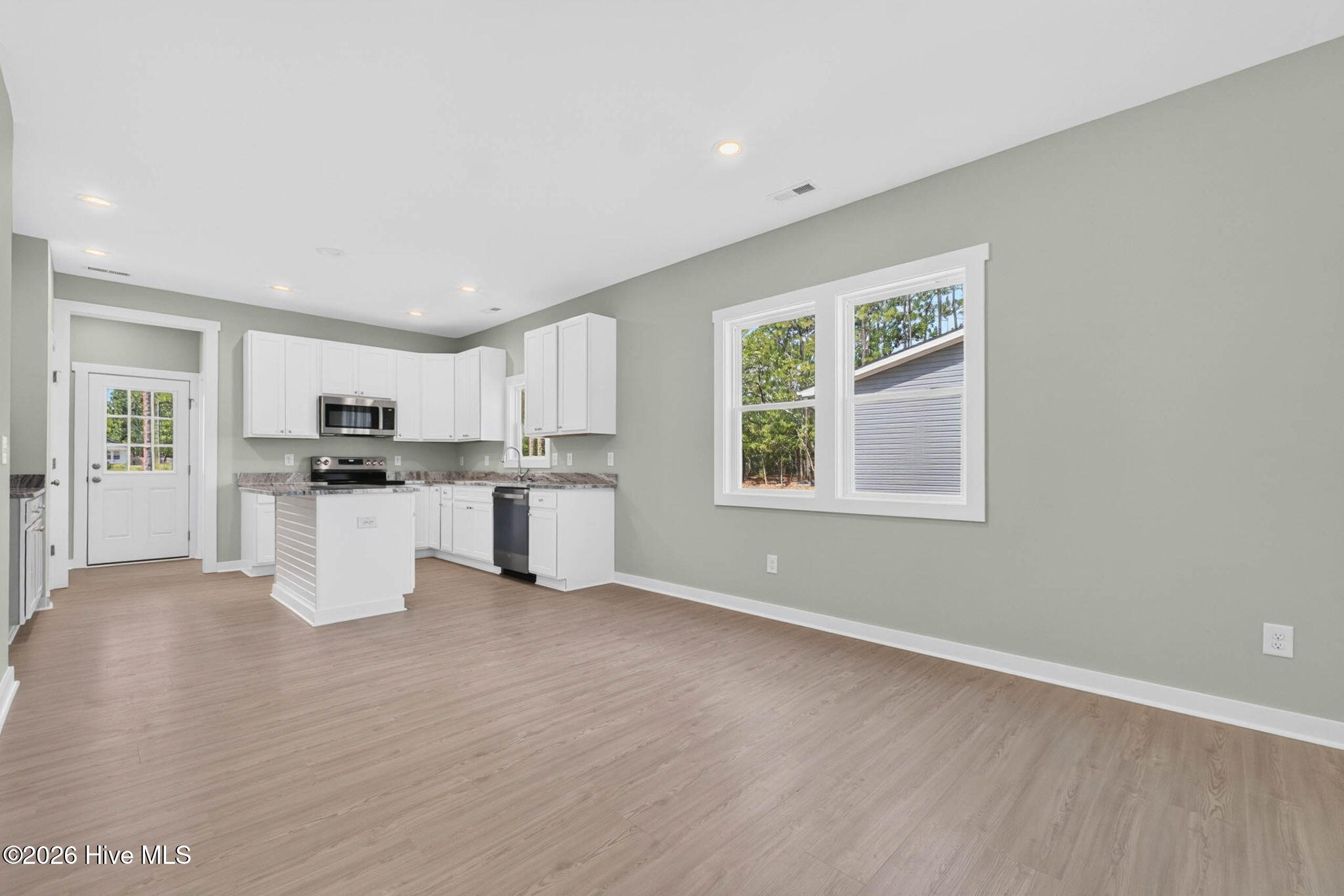48 S Fayetteville Road