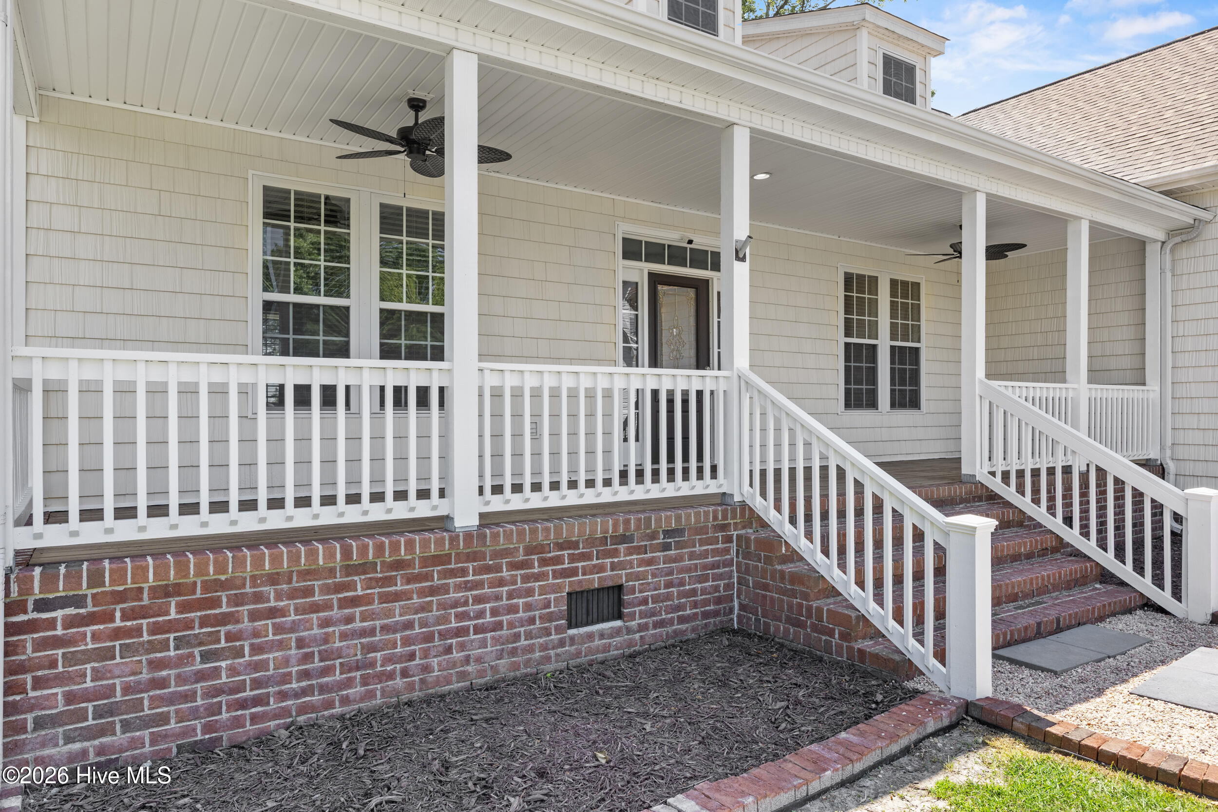 905 Charleston Place