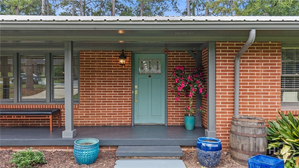 535 Riverhill