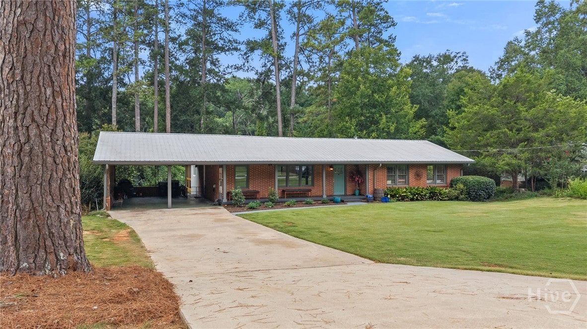 535 Riverhill