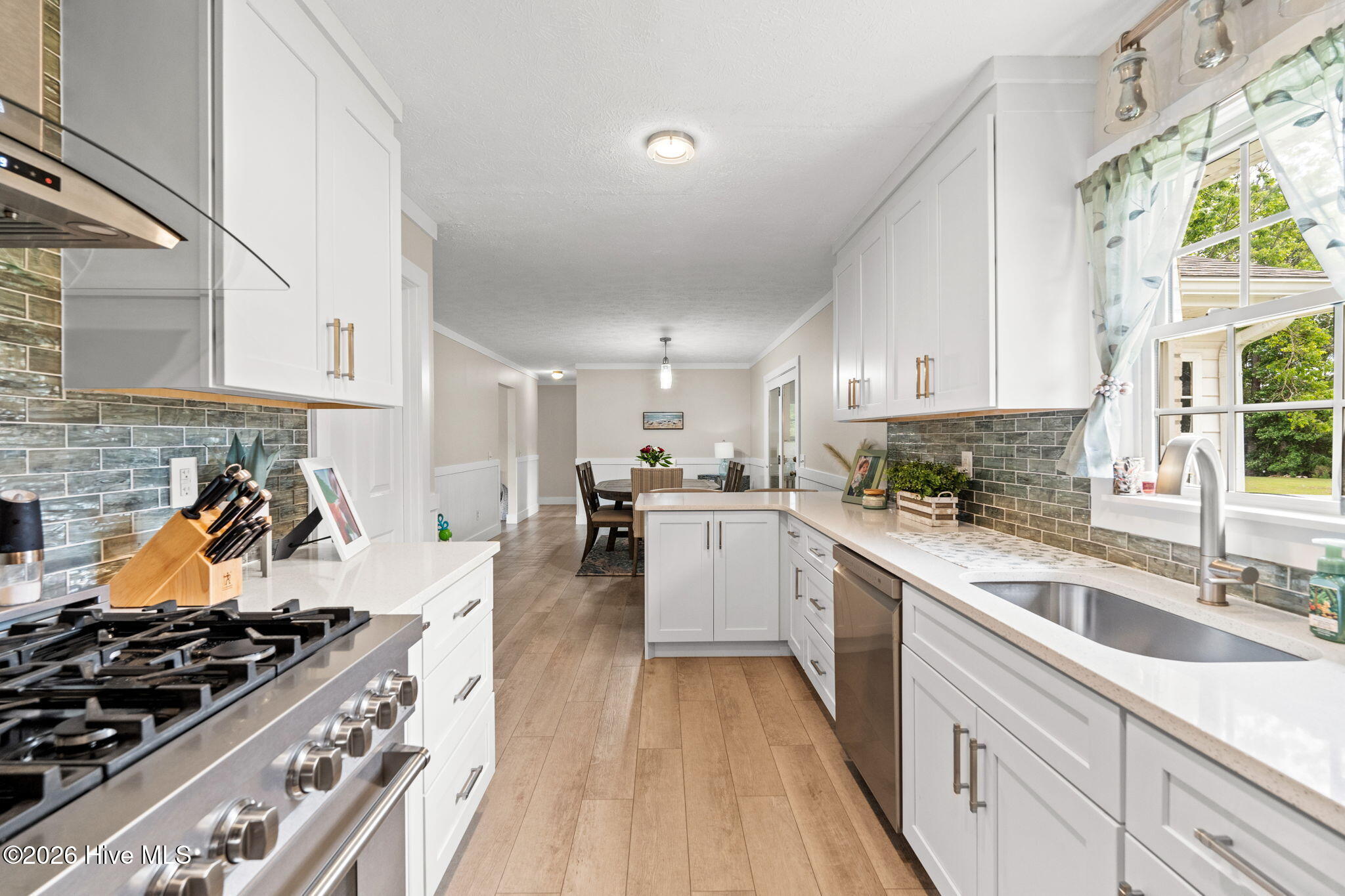 1039 Bay Road SW