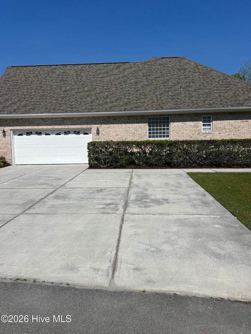 Photo of 411 Oakmont Drive, Morehead City, NC 28557 (MLS # 100567008)